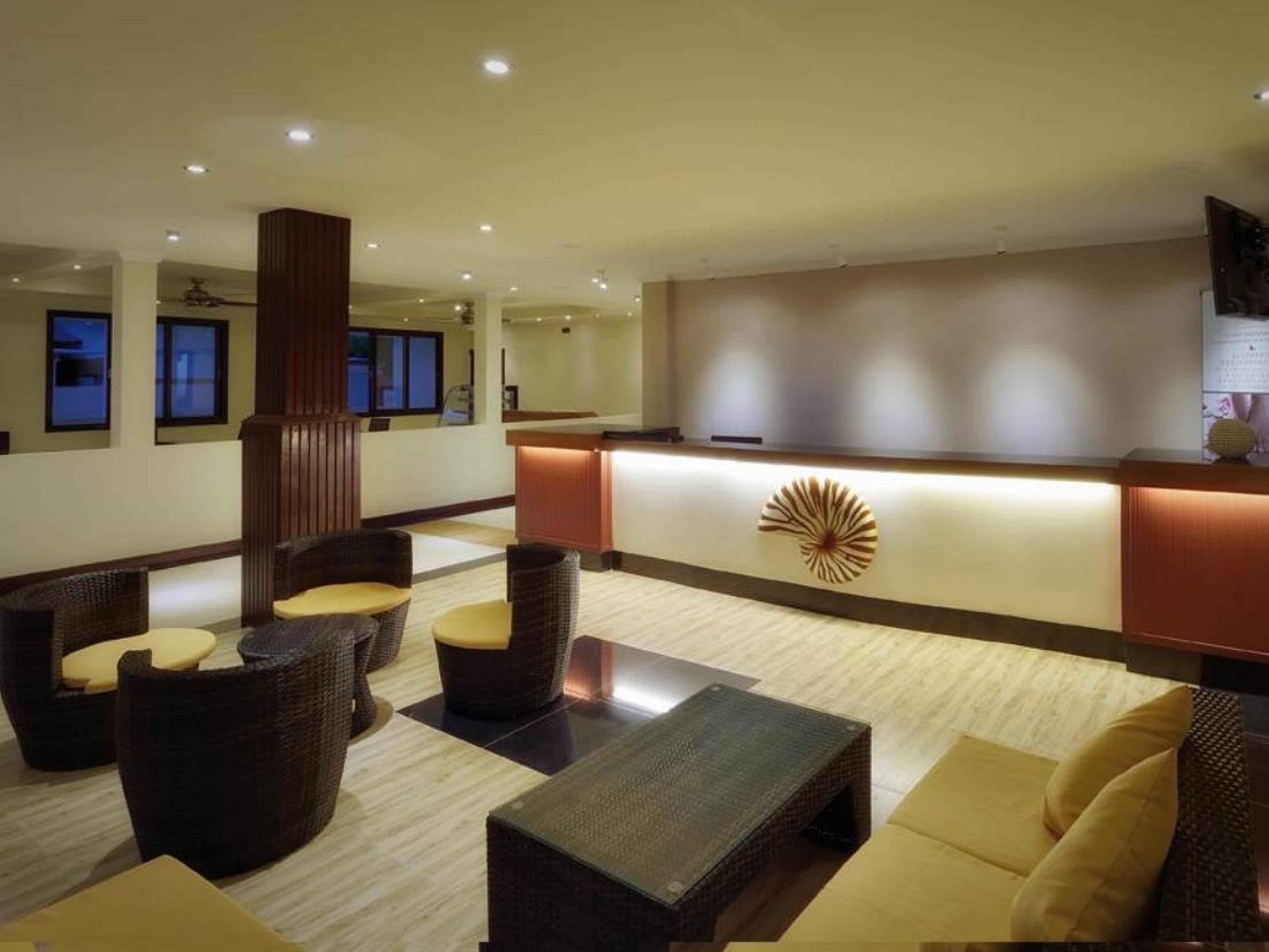 Whiteshell Island Hotel & Spa Maafushi Exterior photo