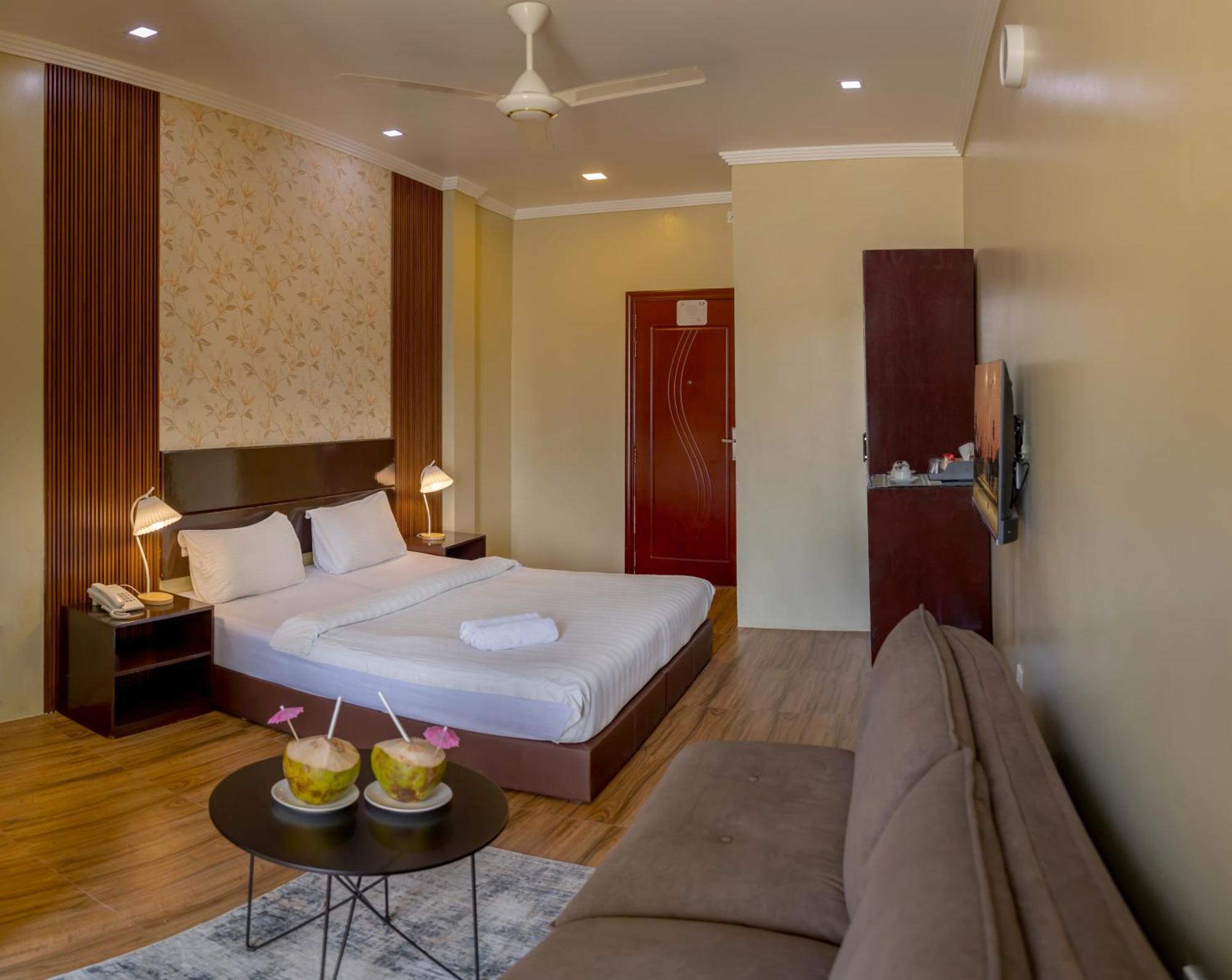Whiteshell Island Hotel & Spa Maafushi Exterior photo